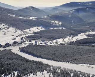 Фото Отели типа «постель и завтрак» Villa la Val, Karkonosze г. Szarocin